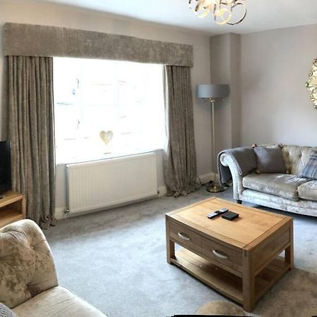 Stunning Apartment In The Heart Of Broadway Broadway  Extérieur photo