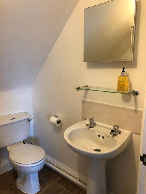 Stunning Apartment In The Heart Of Broadway Broadway  Extérieur photo